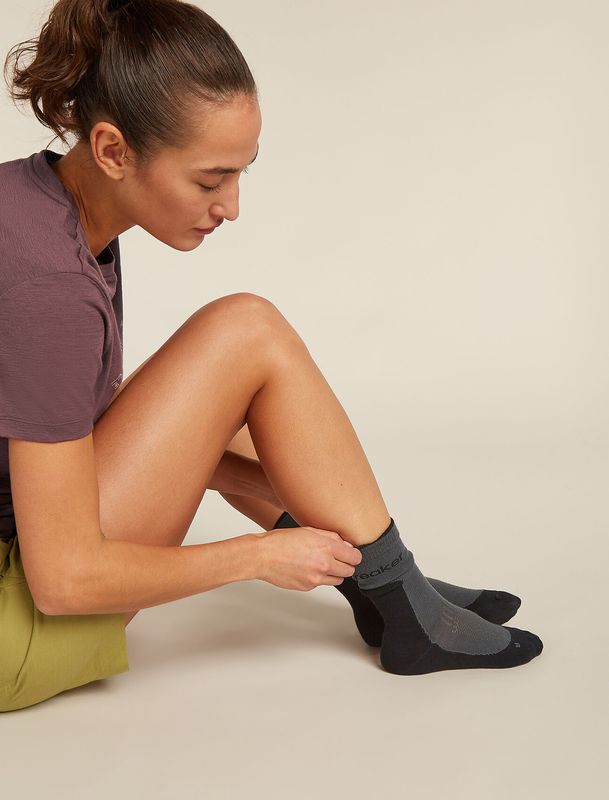 Icebreaker W's Merino Hike+ Light Crew Socks Obsidian/Black